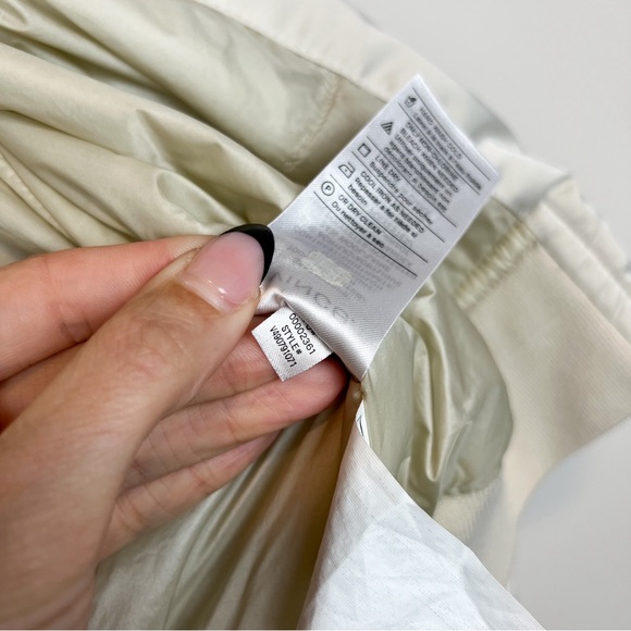 Vince Ruched Sleeve Satin Parachute Bomber Jacket Chalet Ivory Cream Size Small - Picture 16 of 16